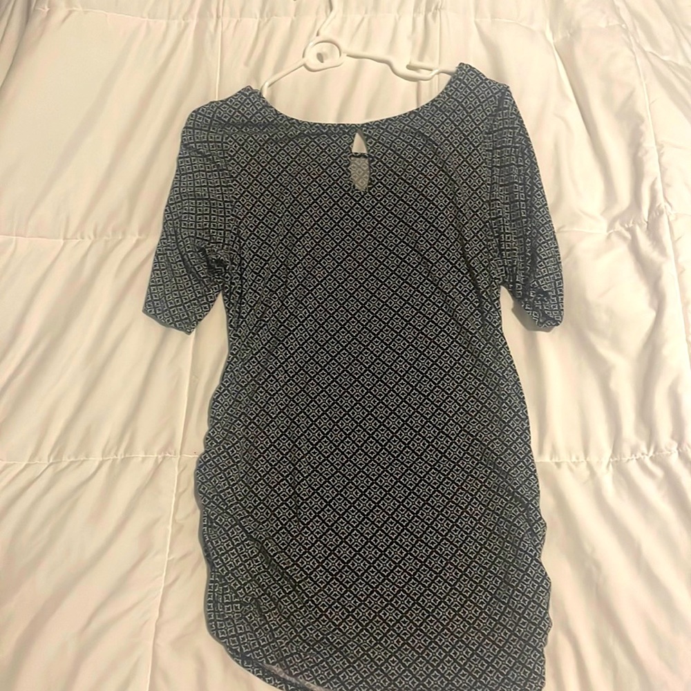 Soft cotton maternity top.